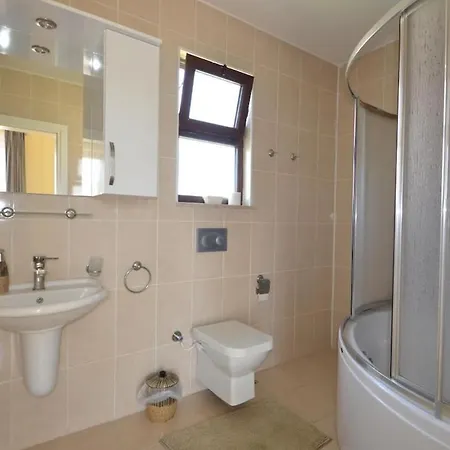 Dalyan Turaman Private Pool Sleeps 10 Villa *