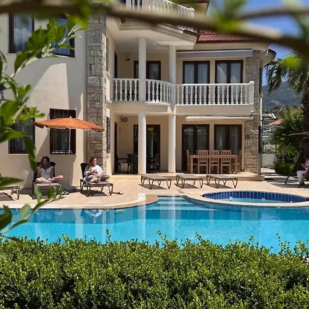 Willa Dalyan Turaman Private Pool Sleeps 10 *