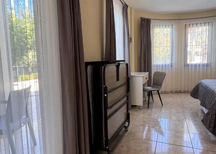 Dalyan Turaman Private Pool Sleeps 10 Villa