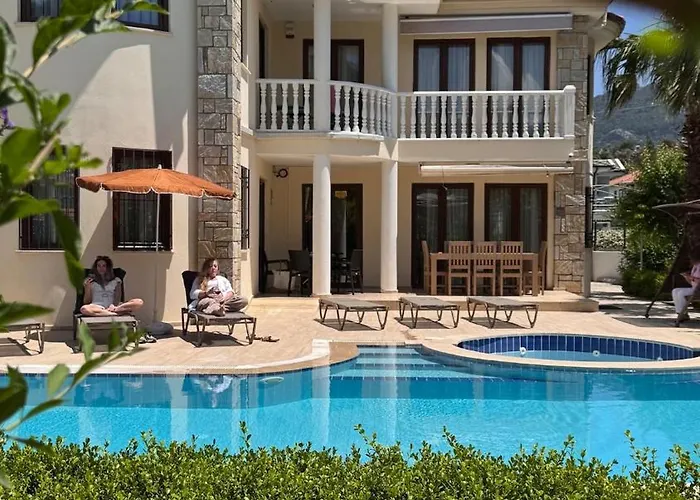 Villa Dalyan Turaman Private Pool Sleeps 10 *