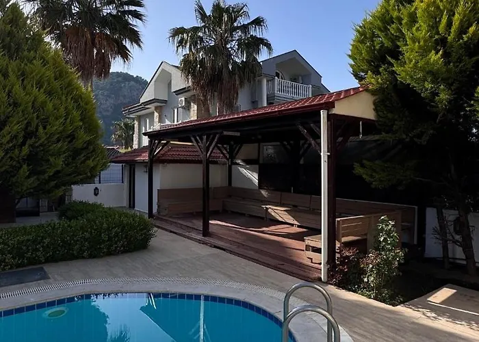 Dalyan Turaman Private Pool Sleeps 10 Villa